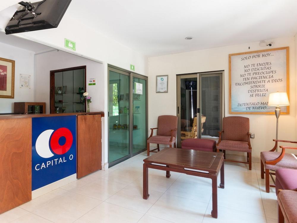 Hotel Capital O Vitale Leon